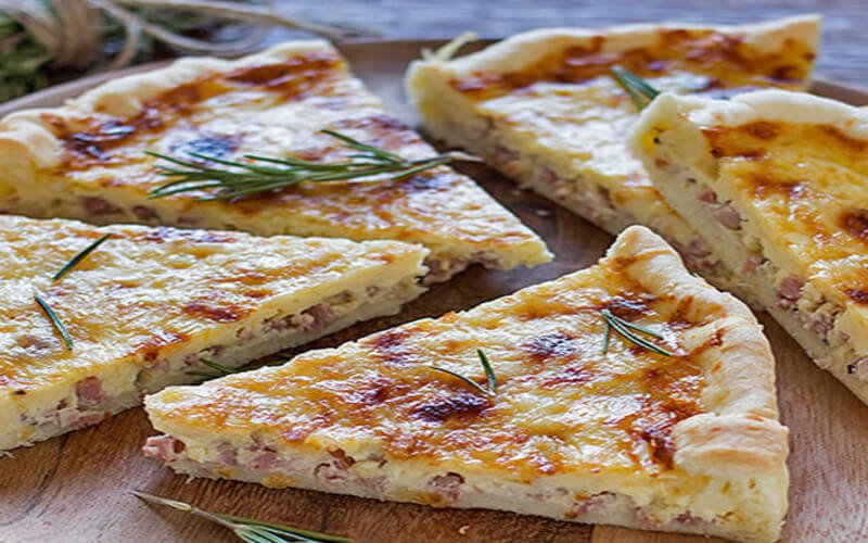 Recette de Quiche Lorraine classique, facile et délicieuse